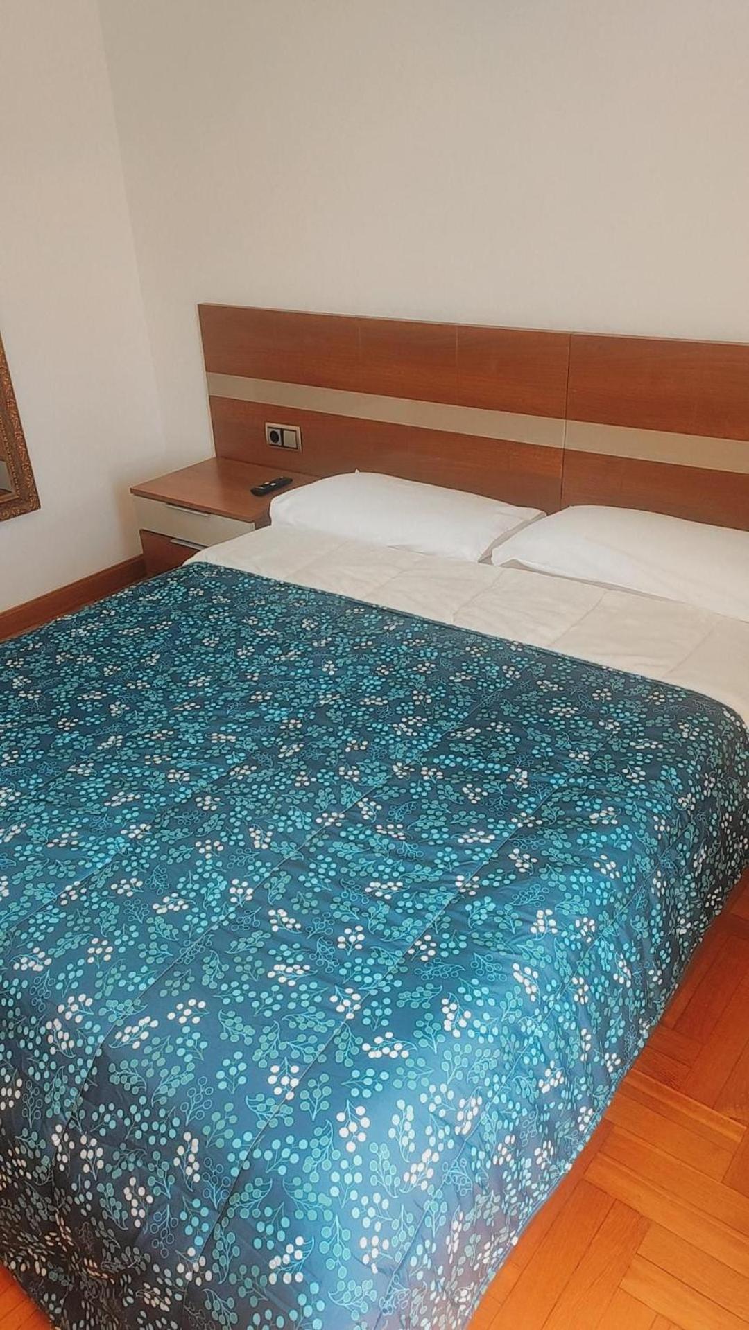Habitacion Renfe Pamplona Exterior photo